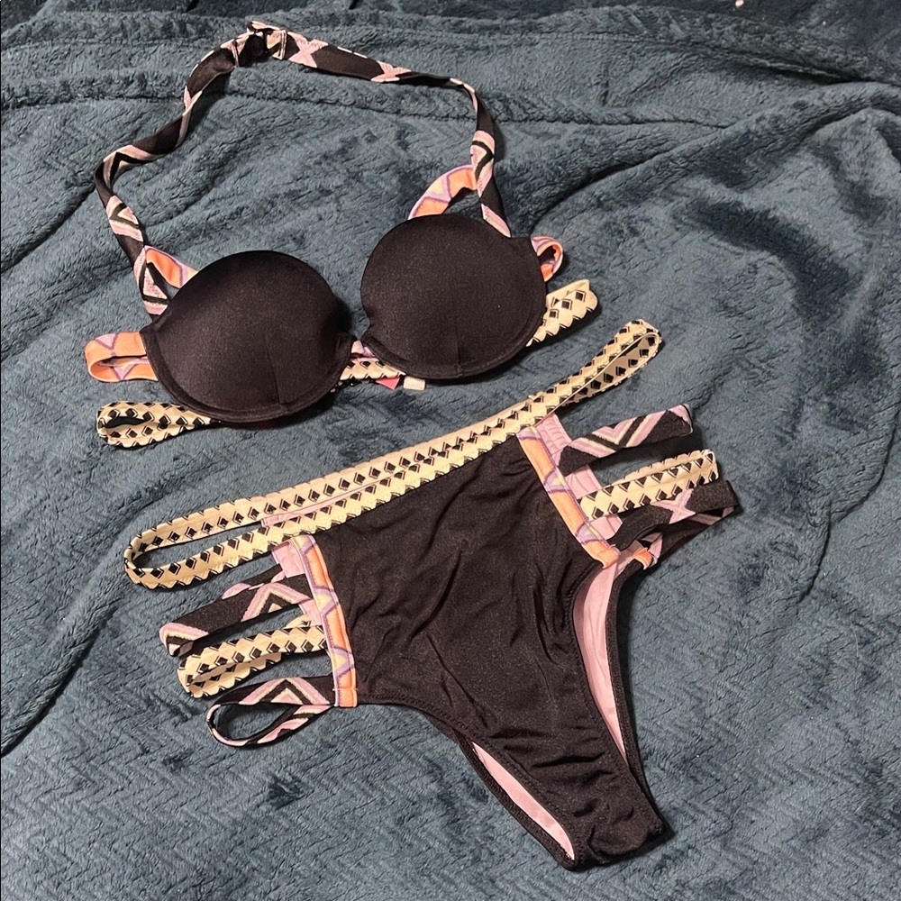 Victoria's Secret Black and Cream Patterned Fabric